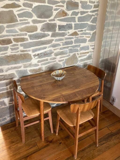 Ty Taf 2 Bed Cottage With Deck & Easy Transport Links คาร์ดิฟฟ์ ภายนอก รูปภาพ